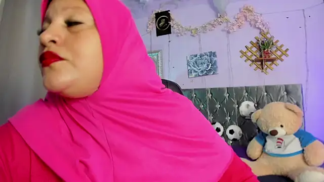 Snapshot of AmiraBakir- chatting on June 2026 12:24:02 PM AmiraBakir- online show from June 2026 12:24:02 PM