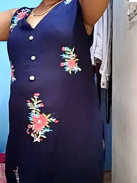 Snapshot of tamil_sarah chatting on June 2026 03:22:02 AM tamil sarah online show from June 2026 03:22:02 AM