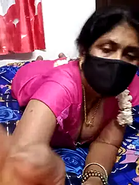 Snapshot of tamil_sarah chatting on August 2026 07:01:02 PM tamil sarah online show from August 2026 07:01:02 PM
