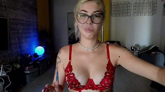 Sarahcamsx online show from July 2026 08:32:01 AM