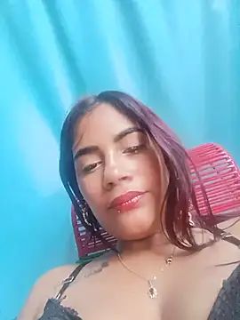 Snapshot of dulce_amber21 chatting on June 2026 12:25:01 PM dulce amber21 online show from June 2026 12:25:01 PM