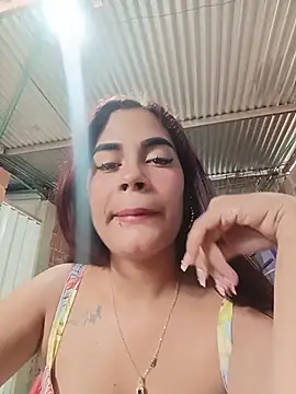 Snapshot of dulce_amber21 chatting on July 2026 01:31:02 PM dulce amber21 online show from July 2026 01:31:02 PM