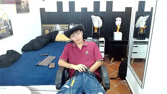 Snapshot of Jake_Falcon chatting on June 2026 01:09:02 PM Jake Falcon online show from June 2026 01:09:02 PM