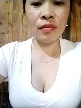 Snapshot of Lya_hott chatting on June 2026 05:31:02 AM Lya hott online show from June 2026 05:31:02 AM