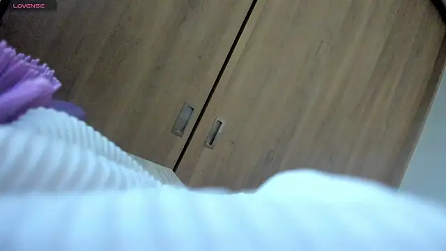 little caro online show from July 2026 03:42:02 PM