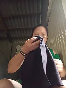 Snapshot of Chily-yy chatting on August 2026 03:05:01 AM Chily-yy online show from August 2026 03:05:01 AM