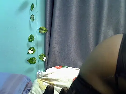 slit quin online show from July 2026 06:10:02 PM