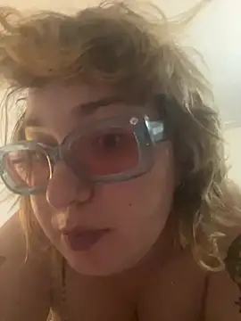 Snapshot of mysteradecadent chatting on August 2026 10:45:01 PM mysteradecadent online show from August 2026 10:45:01 PM