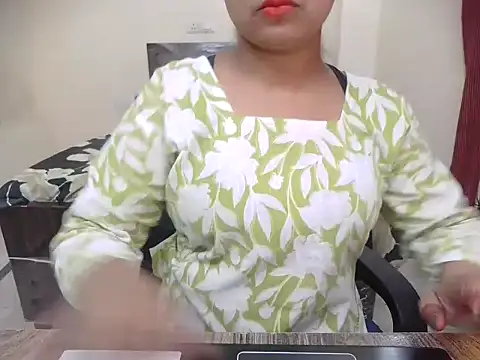 Snapshot of Bold-Divya1 chatting on June 2026 04:17:01 AM Bold-Divya1 online show from June 2026 04:17:01 AM
