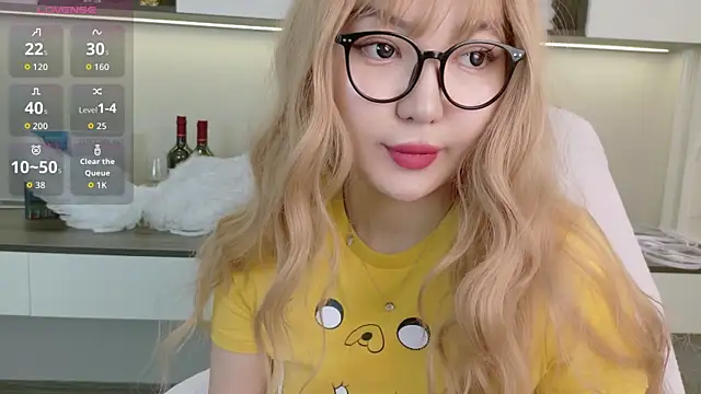 sakuraclover online show from July 2026 12:42:02 PM