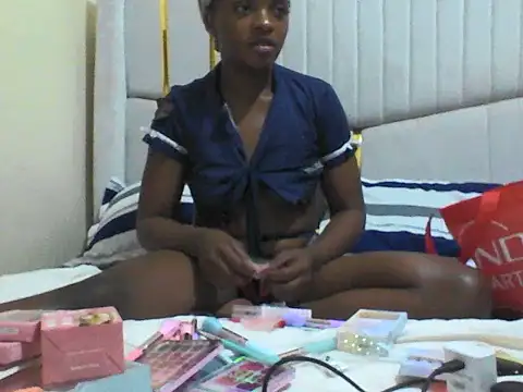 Lilmamaspark online show from July 2026 07:45:01 PM