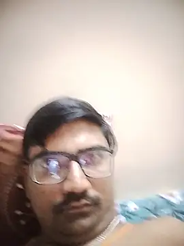 Snapshot of dhirusury050625 chatting on June 2026 04:31:02 PM dhirusury050625 online show from June 2026 04:31:02 PM