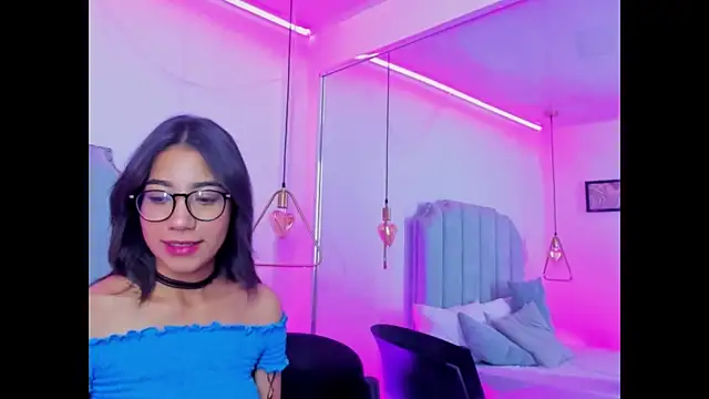 Lesly Connorr online show from June 2026 07:02:01 AM