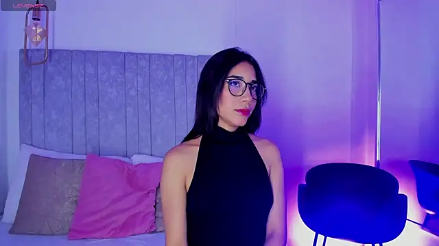 Lesly Connorr online show from July 2026 02:40:02 AM