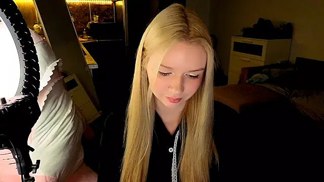 viyy online show from July 2026 08:52:02 PM