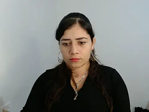 Luna zoe online show from June 2026 10:56:02 PM