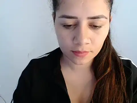 Luna zoe online show from July 2026 04:27:02 AM