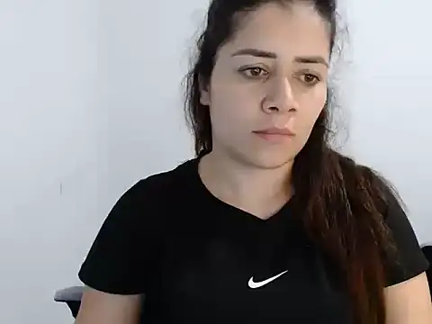 Luna zoe online show from July 2026 10:44:02 PM