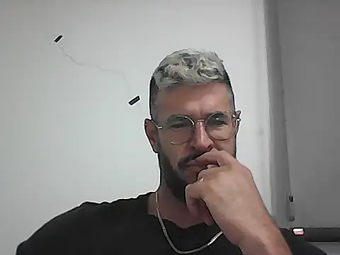 Snapshot of mrbighairychest chatting on June 2026 05:58:02 PM mrbighairychest online show from June 2026 05:58:02 PM