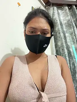 Snapshot of kavyq3791 chatting on June 2026 04:04:02 AM kavyq3791 online show from June 2026 04:04:02 AM