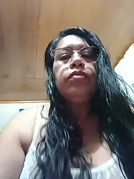 Emilif  online show from June 2026 10:34:02 PM