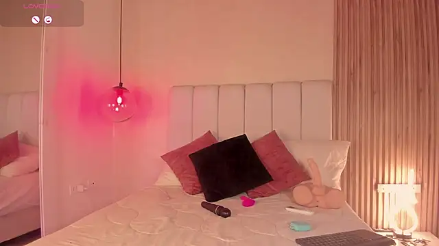 Yourliaaa online show from July 2026 04:30:02 AM