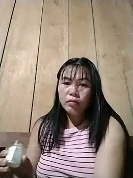 Snapshot of -Lemi- chatting on June 2026 01:11:01 PM -Lemi- online show from June 2026 01:11:01 PM