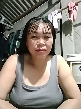 Snapshot of -Lemi- chatting on July 2026 01:37:02 PM -Lemi- online show from July 2026 01:37:02 PM