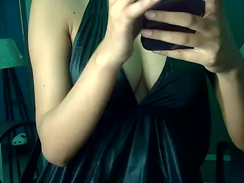 Snapshot of siyaaa_kapoor chatting on July 2026 06:56:01 PM siyaaa kapoor online show from July 2026 06:56:01 PM