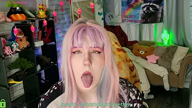 Snapshot of Candy-yeah chatting on July 2026 01:10:02 AM Candy-yeah online show from July 2026 01:10:02 AM