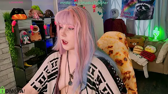 Snapshot of Candy-yeah chatting on July 2026 01:08:01 AM Candy-yeah online show from July 2026 01:08:01 AM