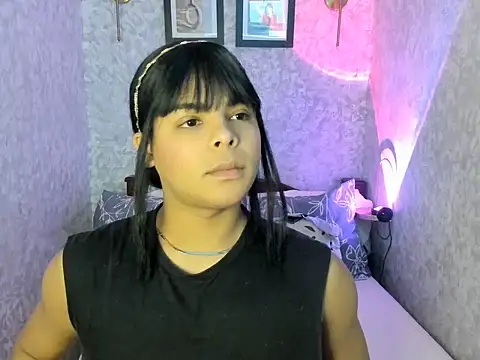 Snapshot of emily_rosue_ chatting on July 2026 09:06:01 PM emily rosue online show from July 2026 09:06:01 PM