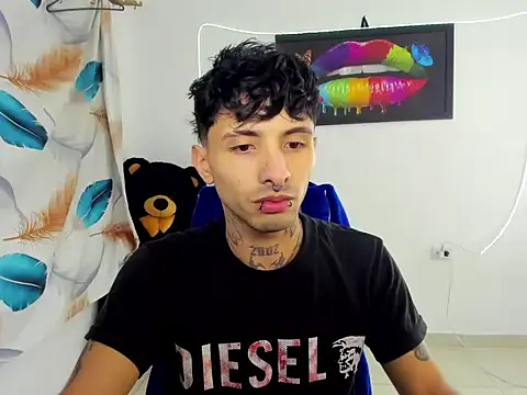 felix mSqueen online show from June 2026 02:14:01 AM