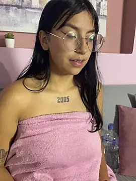 Snapshot of GabyLopez_Pink chatting on July 2026 11:17:02 AM GabyLopez Pink online show from July 2026 11:17:02 AM