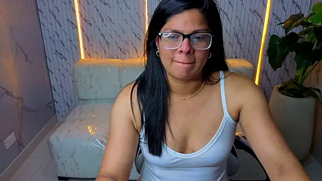 sarah bay tx online show from June 2026 07:51:02 PM