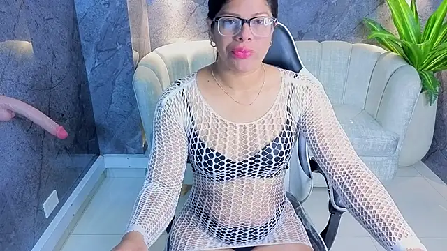 sarah bay tx online show from July 2026 12:34:01 PM
