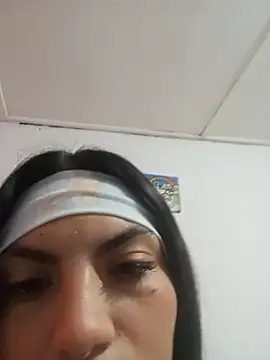 Melliks online show from June 2026 05:50:02 PM