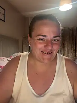 Bustygem  online show from July 2026 10:31:01 PM