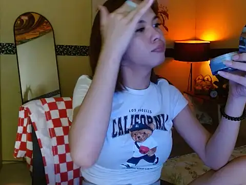 Snapshot of SweetTs4u chatting on August 2026 09:23:02 AM SweetTs4u online show from August 2026 09:23:02 AM