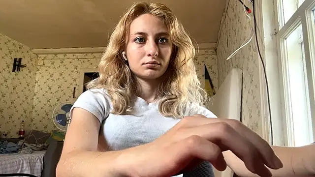 LisaBam online show from June 2026 12:20:01 PM