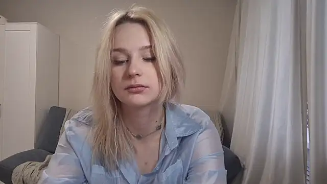 BloomMoon online show from June 2026 12:35:01 PM