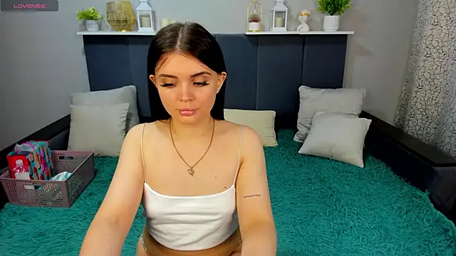 Snapshot of CaseyPeach chatting on June 2026 02:03:01 AM CaseyPeach online show from June 2026 02:03:01 AM