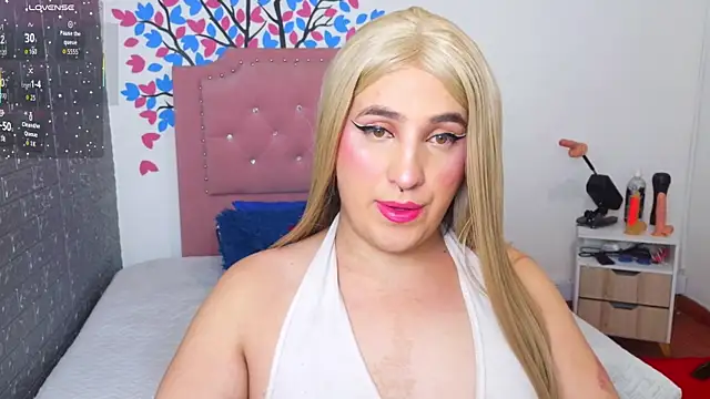roxxy pink  online show from June 2026 06:45:01 PM