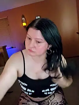 Snapshot of SpicyRosy chatting on June 2026 04:20:01 AM SpicyRosy online show from June 2026 04:20:01 AM