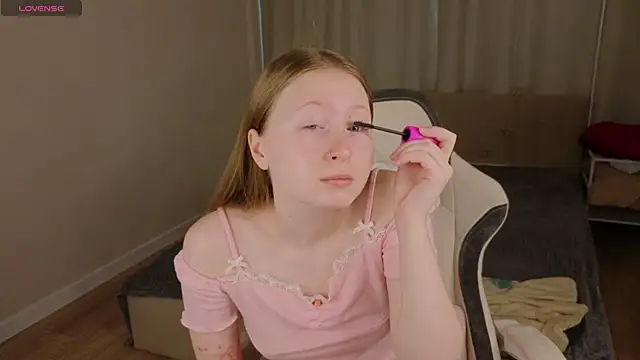 LiliTiny online show from July 2026 01:10:02 AM