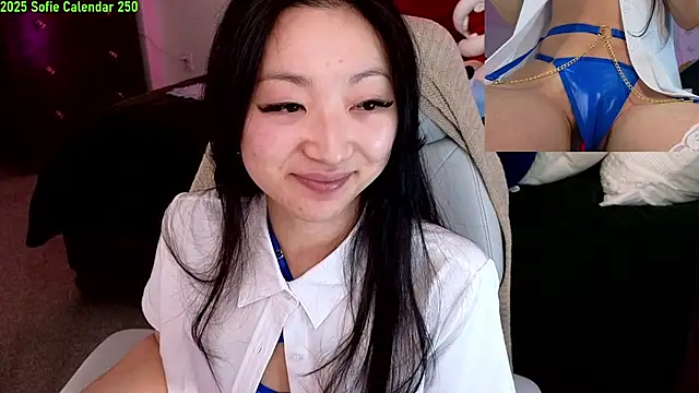 Snapshot of MySweetSofie chatting on January 2025 01:00:01 AM MySweetSofie online show from January 2025 01:00:01 AM