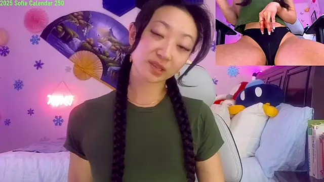 Snapshot of MySweetSofie chatting on February 2025 01:26:02 AM MySweetSofie online show from February 2025 01:26:02 AM
