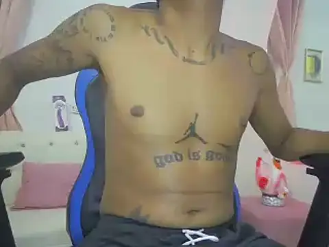 Snapshot of shamefoul_brown23 chatting on June 2026 04:37:01 AM shamefoul brown23 online show from June 2026 04:37:01 AM