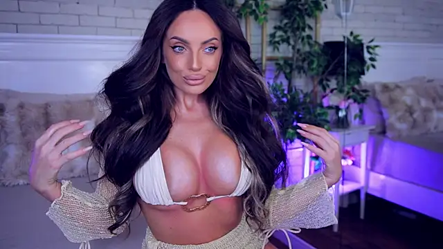 annabellahot online show from June 2026 03:59:02 AM
