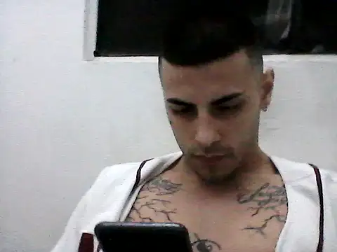 Snapshot of Aronfox23 chatting on August 2026 05:50:02 AM Aronfox23 online show from August 2026 05:50:02 AM